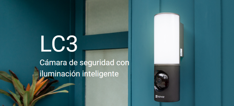 EZVIZ LC3 cámara con lámpara para casa